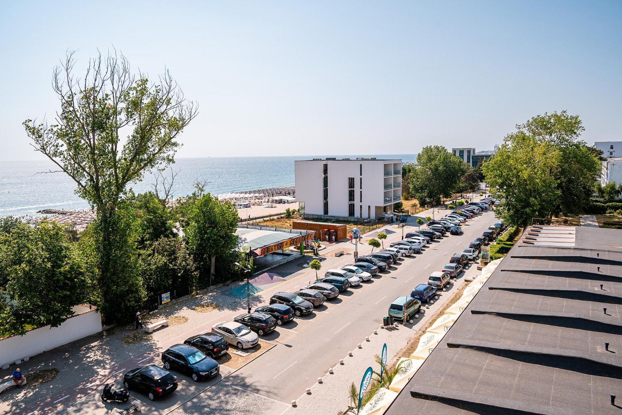 Amaris Aparthotel Eforie Nord Buitenkant foto
